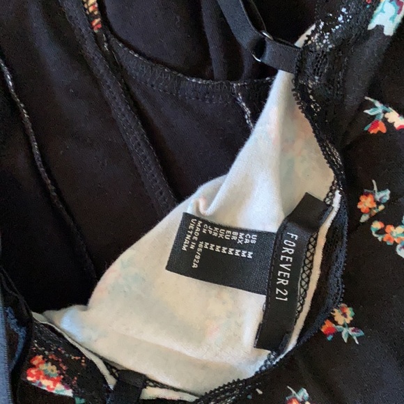 Forever 21 fit and flare summer dress - Picture 5 of 5